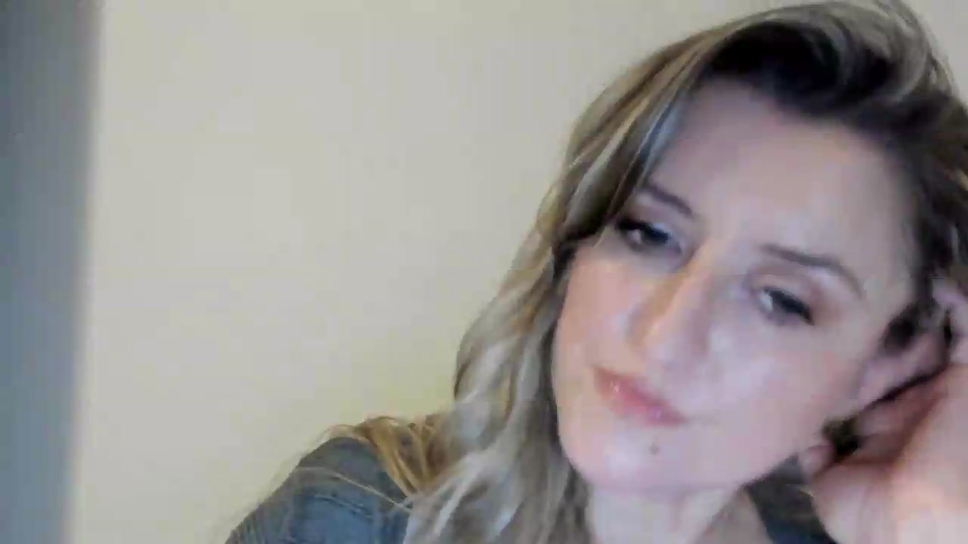 Gallery image thumbnail from BestDream's myfreecams stream on, 09/02/2026, 23:52 image 20 of 20