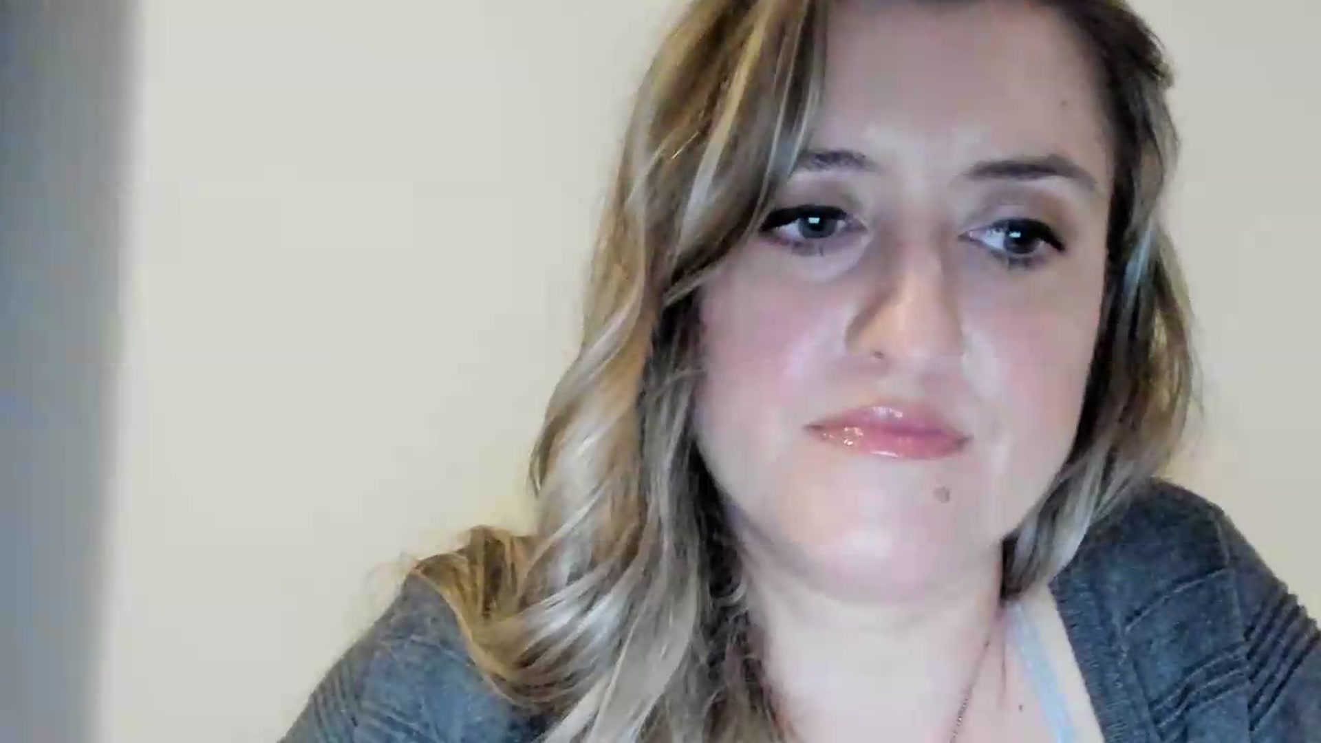Gallery image thumbnail from BestDream's myfreecams stream on, 09/02/2026, 23:52 image 8 of 20