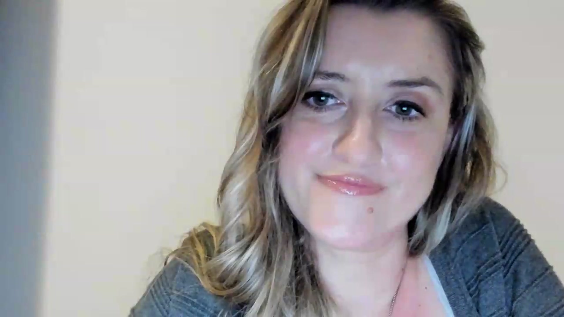 Gallery image thumbnail from BestDream's myfreecams stream on, 09/02/2026, 23:52 image 12 of 20