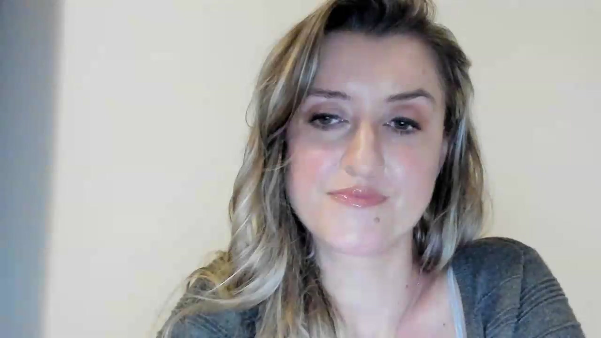 Gallery image thumbnail from BestDream's myfreecams stream on, 09/02/2026, 23:52 image 4 of 20
