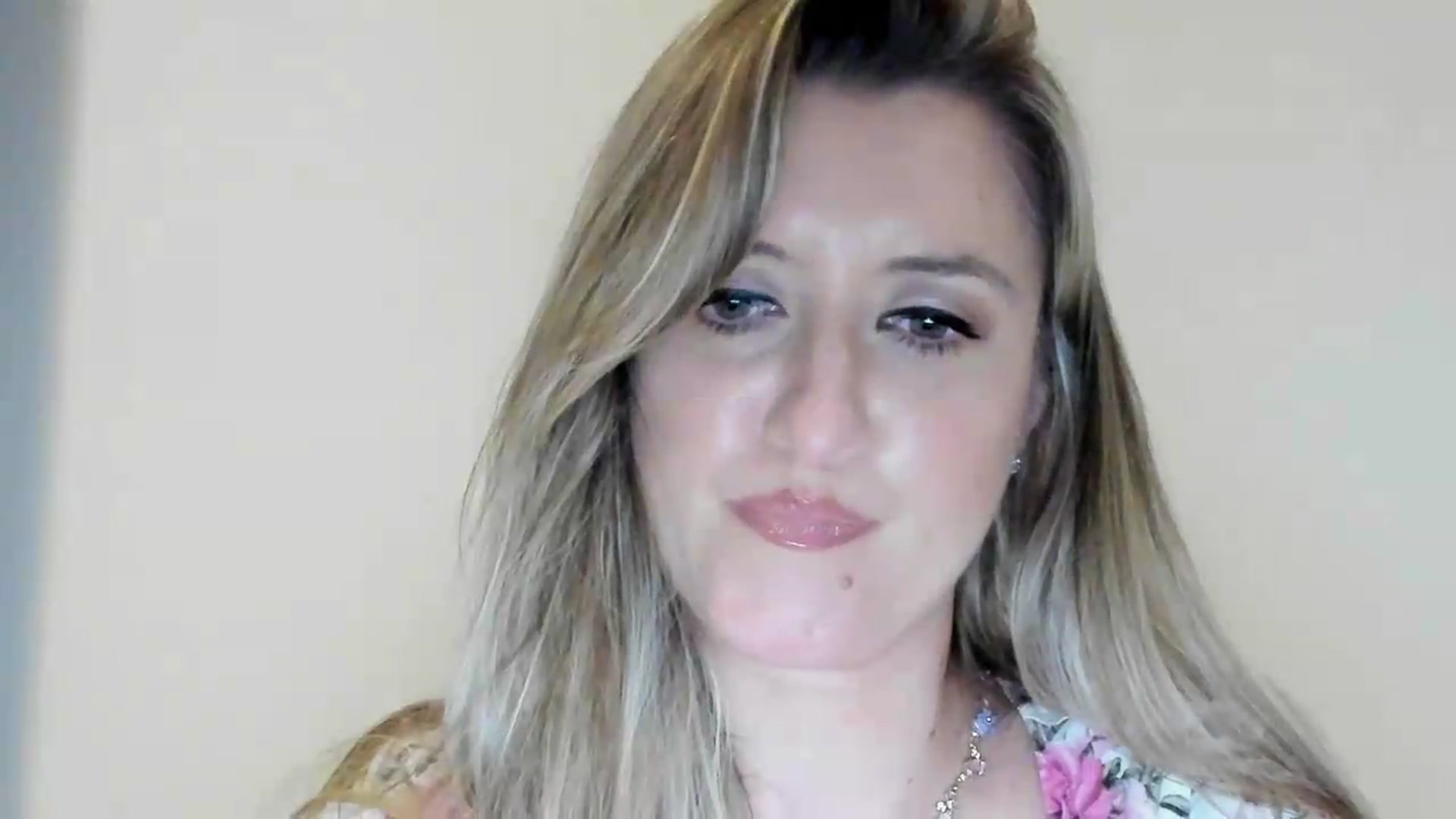 Gallery image thumbnail from BestDream's myfreecams stream on, 09/03/2026, 21:06 image 12 of 20