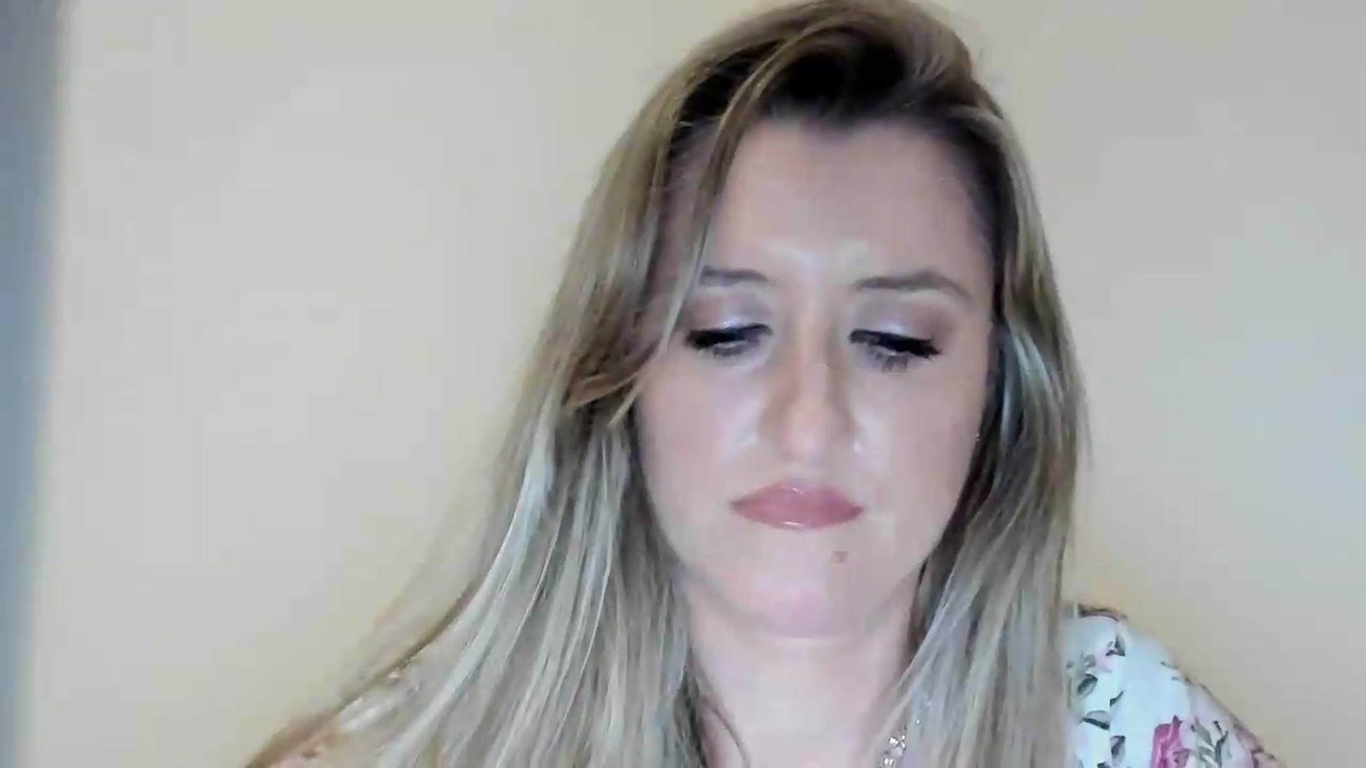 Gallery image thumbnail from BestDream's myfreecams stream on, 09/03/2026, 21:06 image 6 of 20