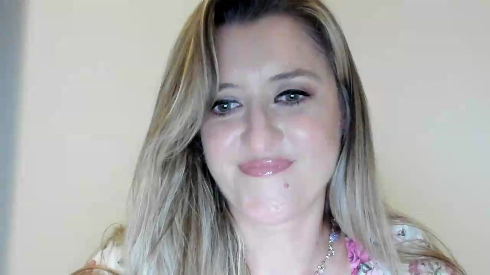 Gallery image thumbnail from BestDream's myfreecams stream on, 09/03/2026, 21:06 image 13 of 20