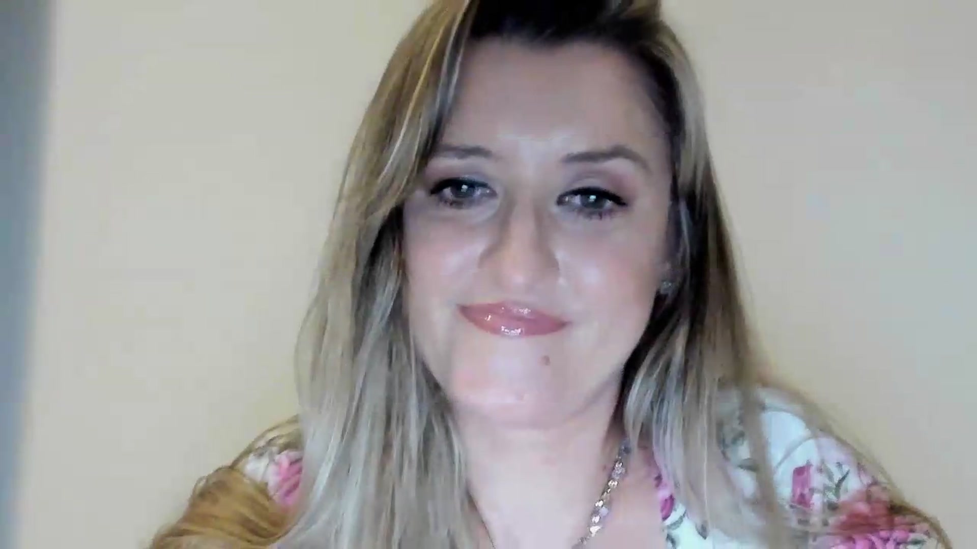 Gallery image thumbnail from BestDream's myfreecams stream on, 09/03/2026, 21:06 image 14 of 20