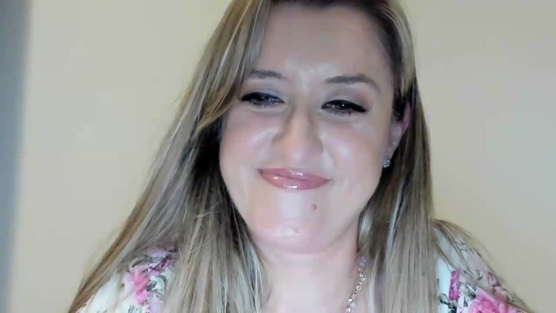 Gallery image thumbnail from BestDream's myfreecams stream on, 09/03/2026, 21:06 image 19 of 20