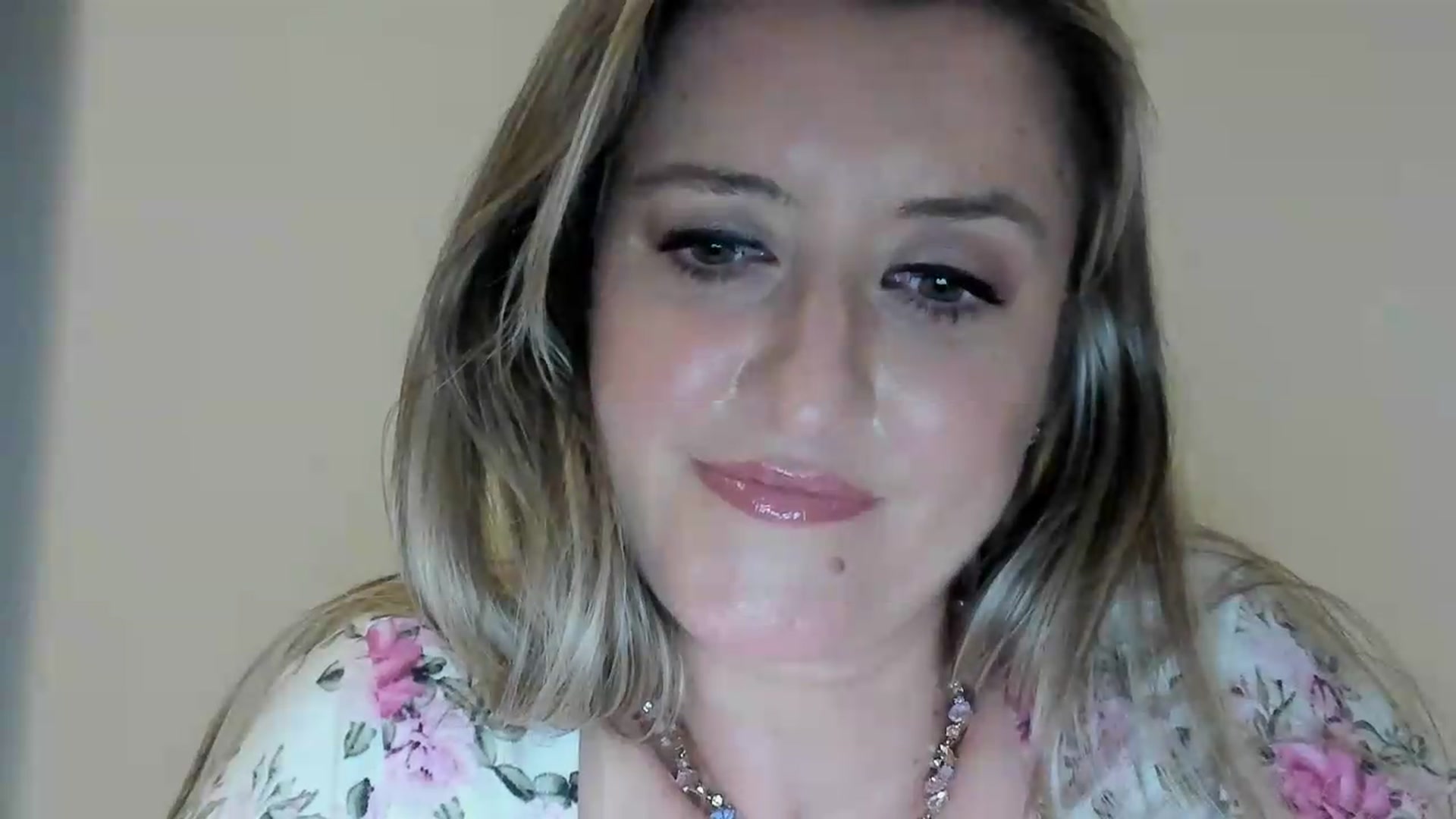 Gallery image thumbnail from BestDream's myfreecams stream on, 09/03/2026, 23:25 image 18 of 20