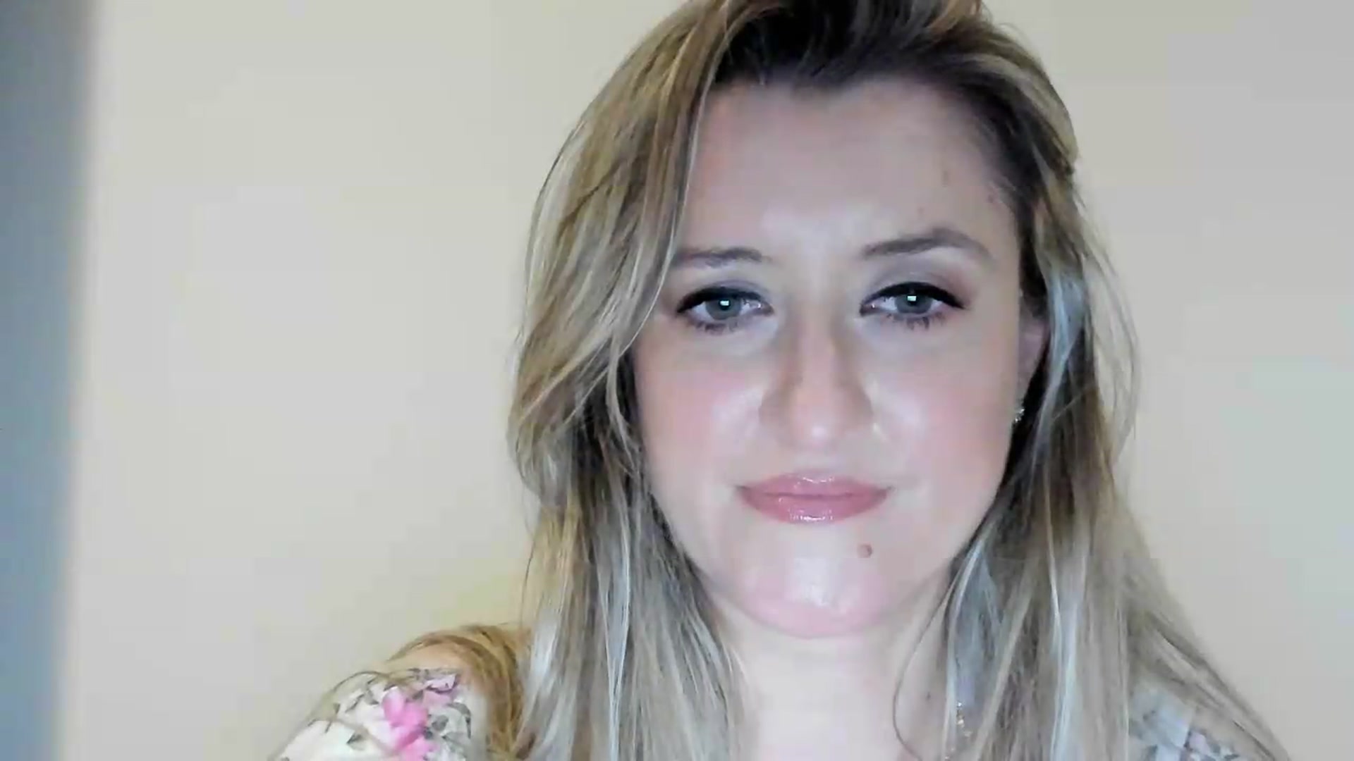 Gallery image thumbnail from BestDream's myfreecams stream on, 09/04/2026, 24:13 image 20 of 20