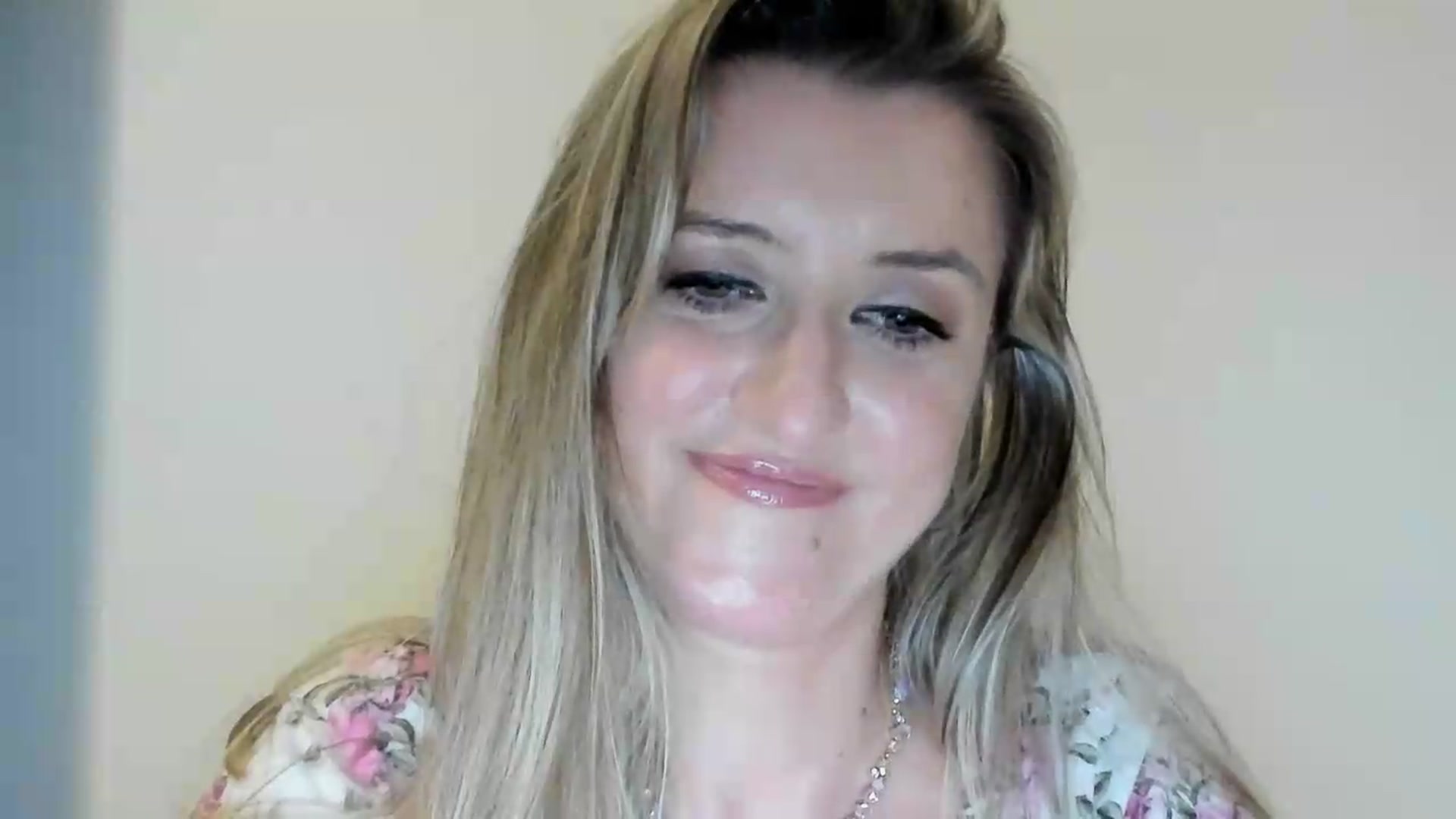 Gallery image thumbnail from BestDream's myfreecams stream on, 09/04/2026, 01:11 image 3 of 20