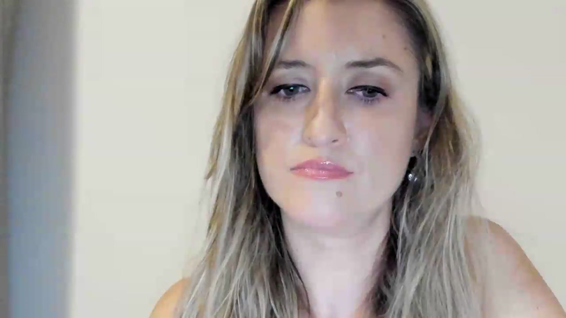Gallery image thumbnail from BestDream's myfreecams stream on, 09/06/2026, 22:07 image 2 of 20