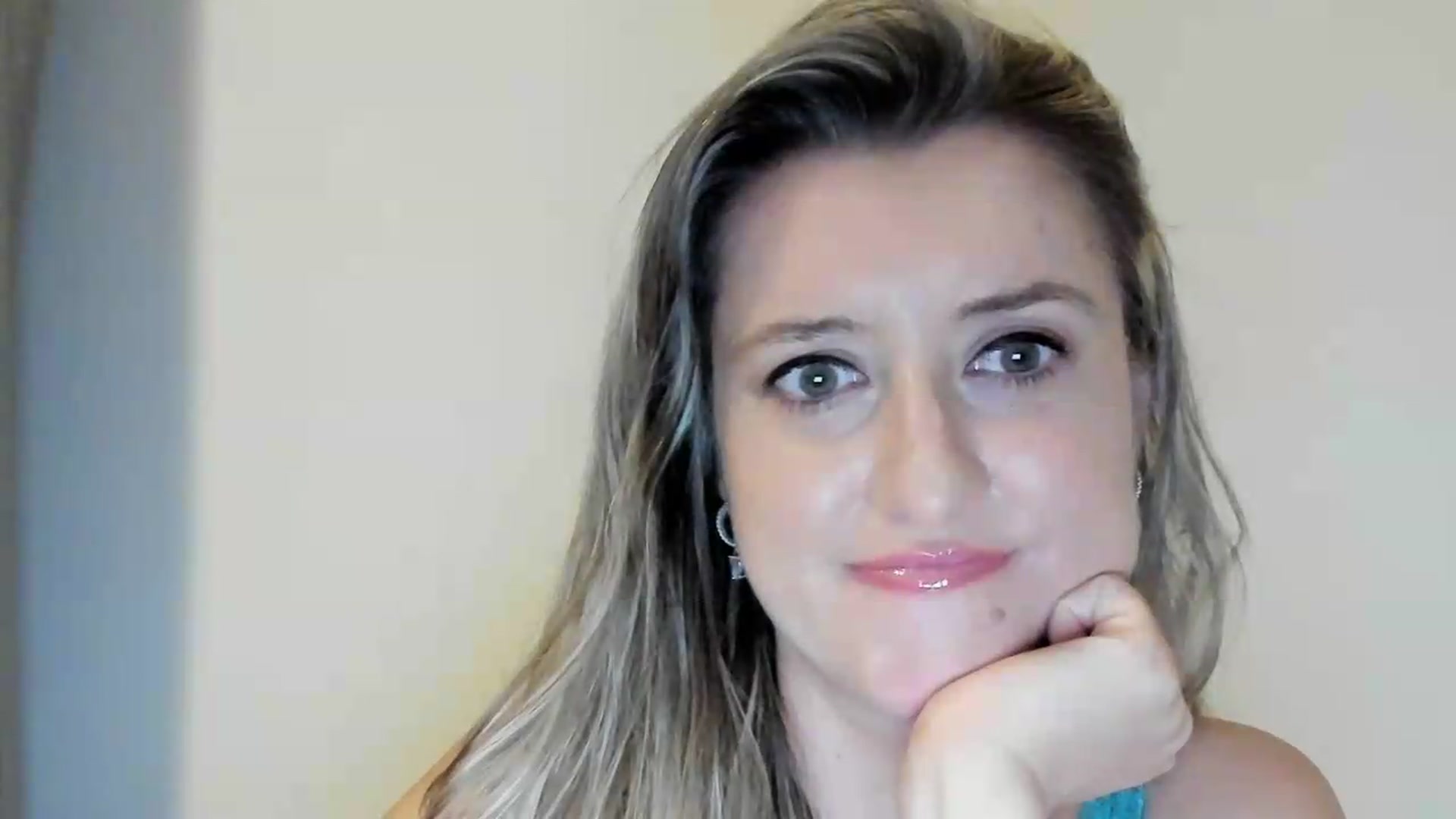 Gallery image thumbnail from BestDream's myfreecams stream on, 09/06/2026, 22:07 image 6 of 20