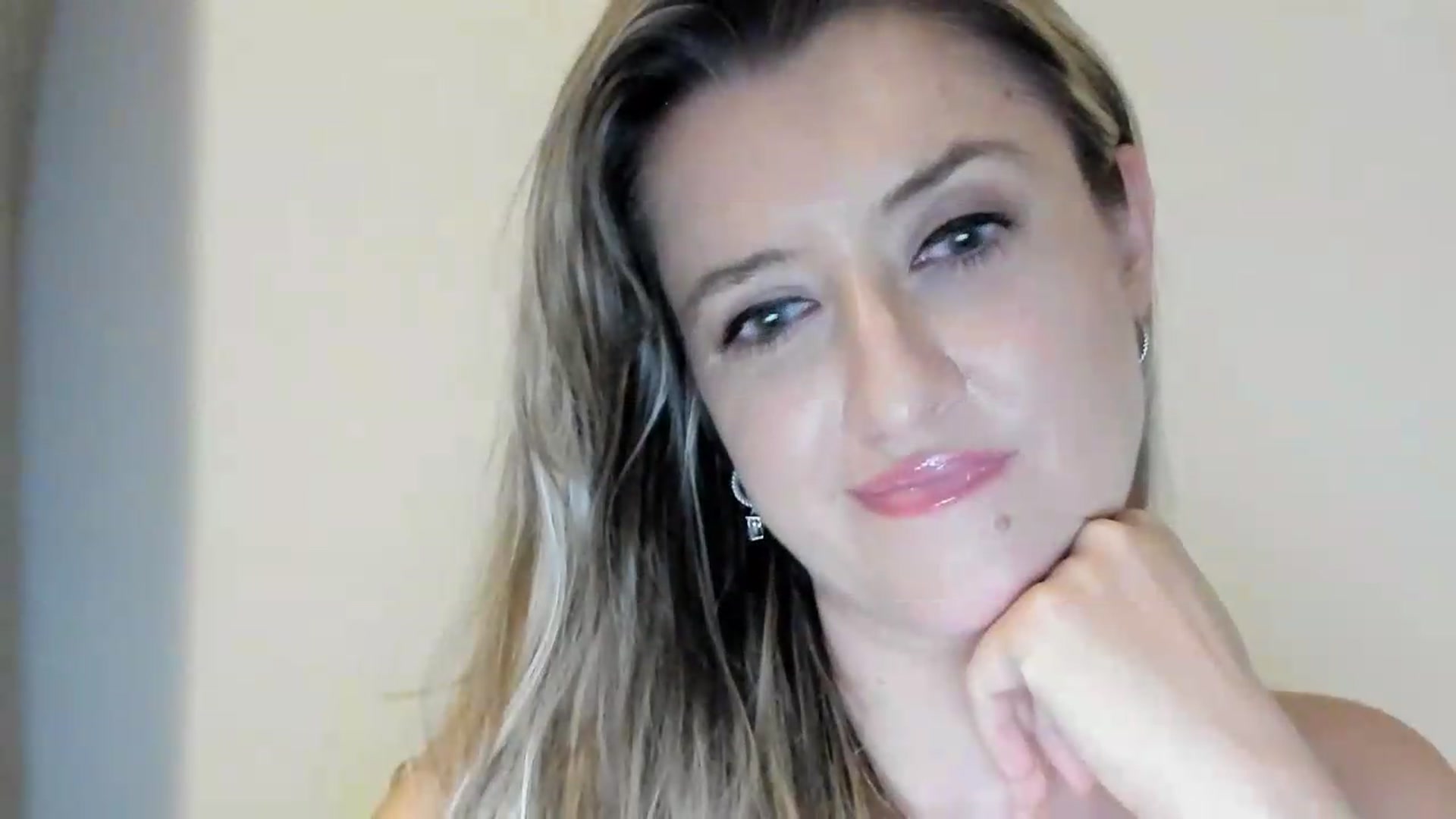Gallery image thumbnail from BestDream's myfreecams stream on, 09/06/2026, 22:07 image 8 of 20