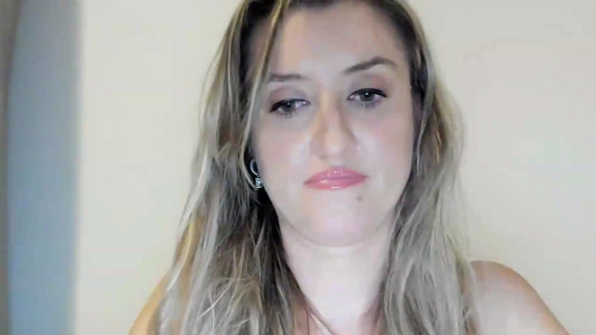 Gallery image thumbnail from BestDream's myfreecams stream on, 09/06/2026, 22:07 image 5 of 20