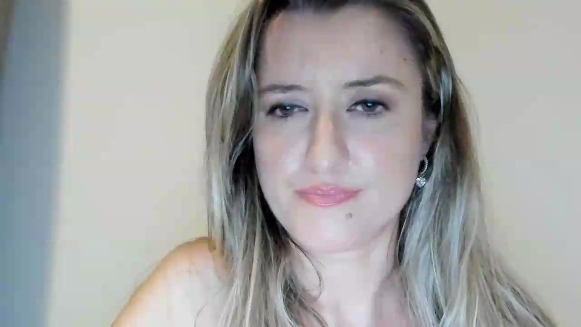 Gallery image thumbnail from BestDream's myfreecams stream on, 09/06/2026, 23:47 image 6 of 20