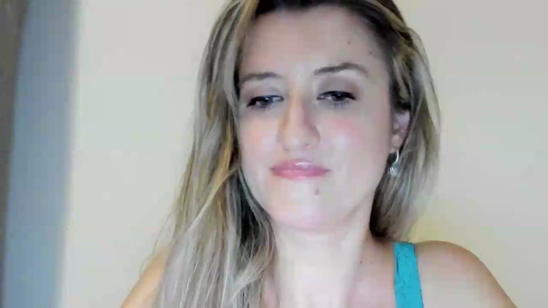 Gallery image thumbnail from BestDream's myfreecams stream on, 09/07/2026, 24:34 image 18 of 20