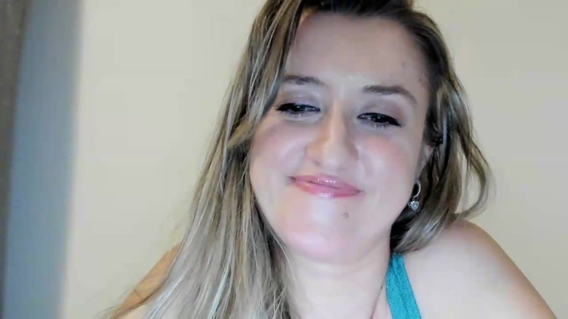 Gallery image thumbnail from BestDream's myfreecams stream on, 09/07/2026, 24:34 image 9 of 20