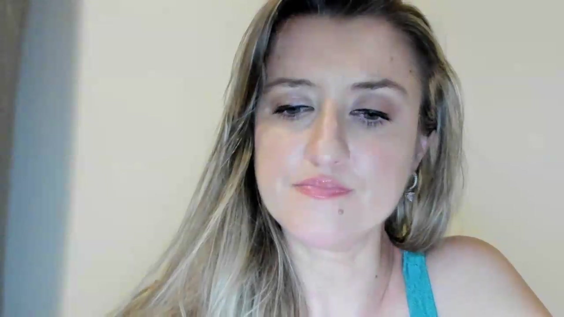 Gallery image thumbnail from BestDream's myfreecams stream on, 09/07/2026, 24:34 image 3 of 20