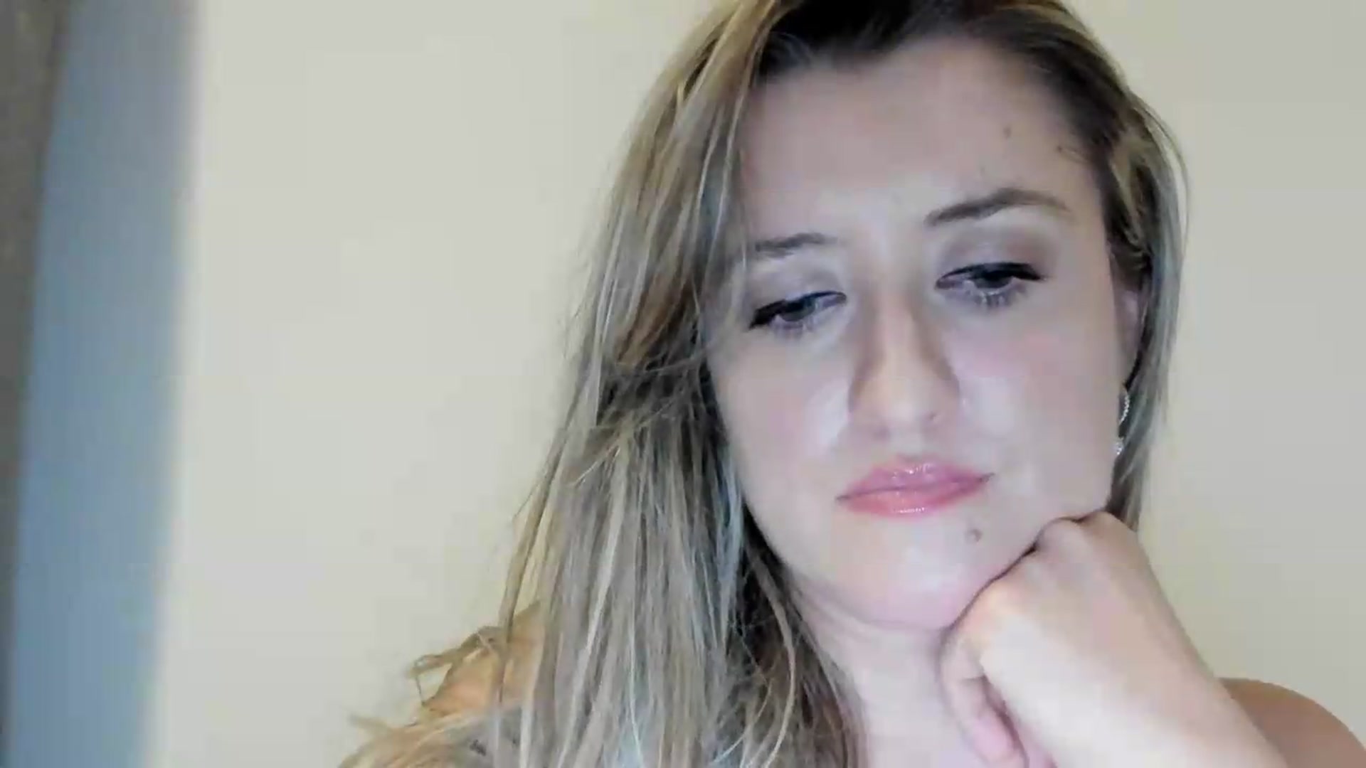 Gallery image thumbnail from BestDream's myfreecams stream on, 09/07/2026, 24:34 image 2 of 20