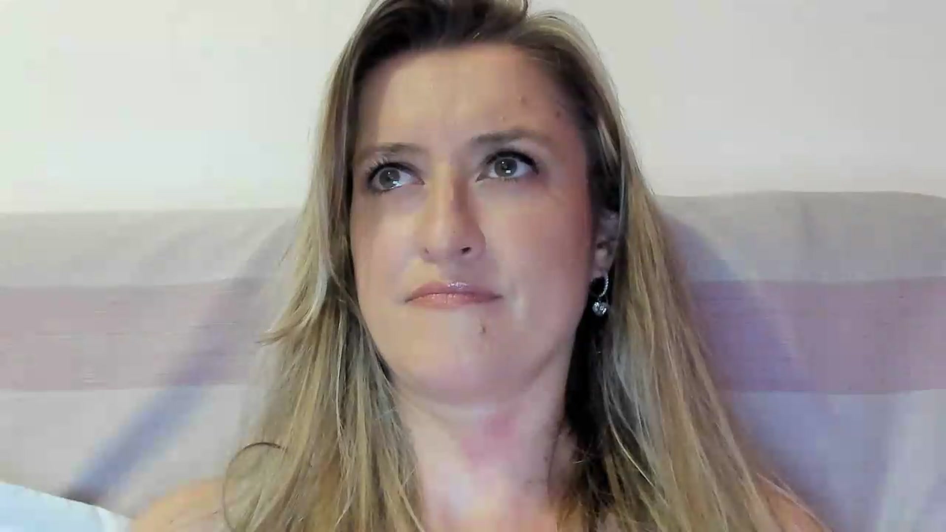 Gallery image thumbnail from BestDream's myfreecams stream on, 09/11/2026, 24:22 image 18 of 20