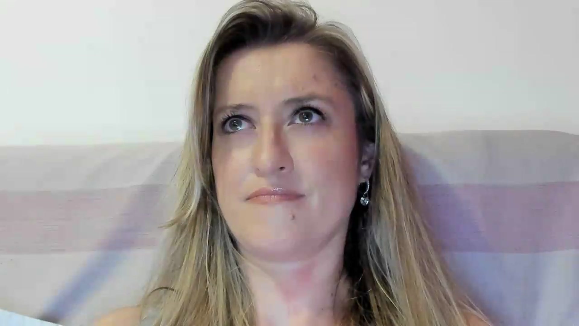 Gallery image thumbnail from BestDream's myfreecams stream on, 09/11/2026, 24:22 image 20 of 20