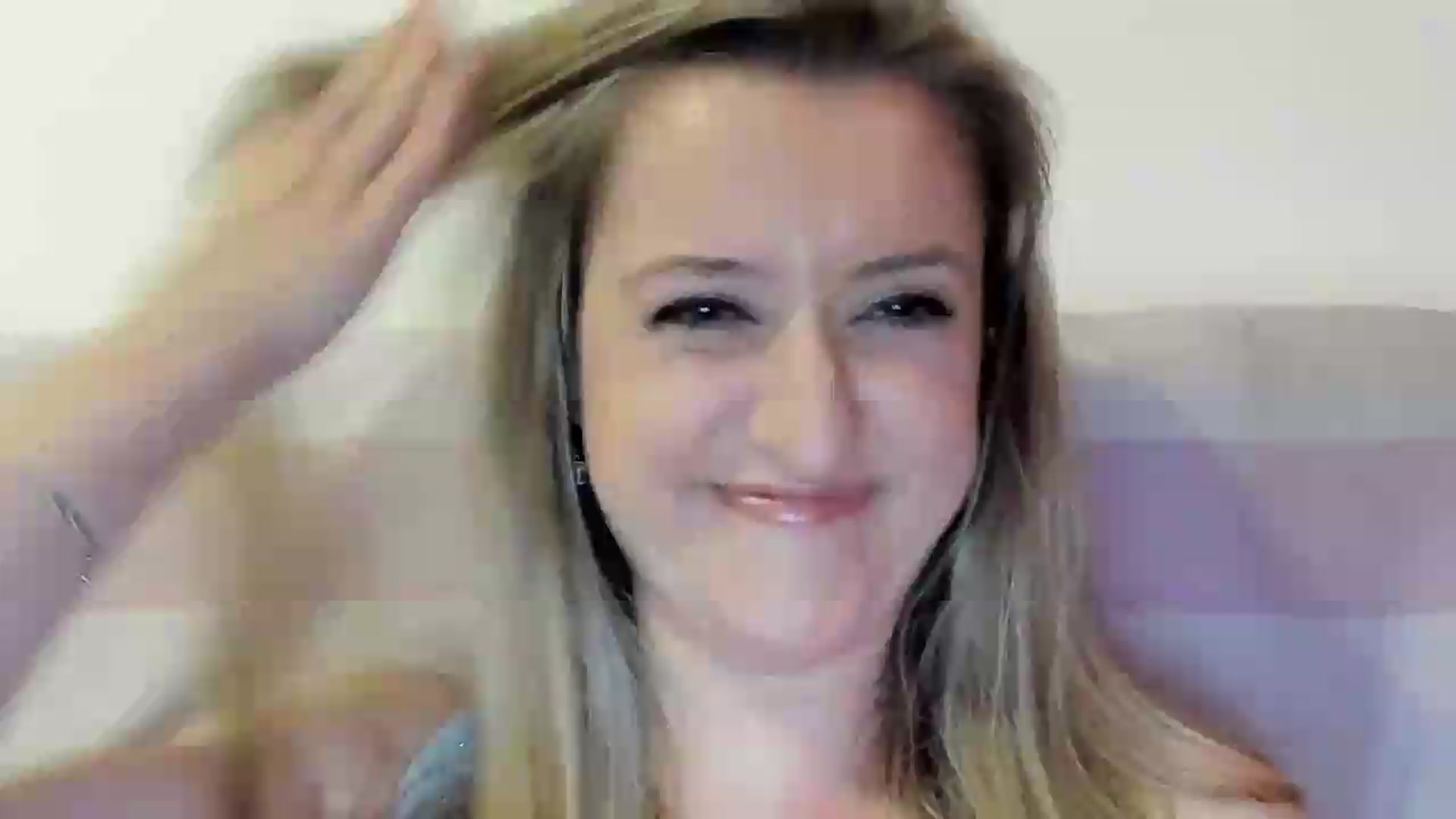 Gallery image thumbnail from BestDream's myfreecams stream on, 09/11/2026, 24:22 image 3 of 20