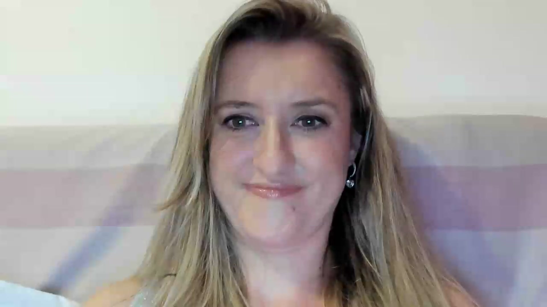 Gallery image thumbnail from BestDream's myfreecams stream on, 09/11/2026, 24:22 image 15 of 20