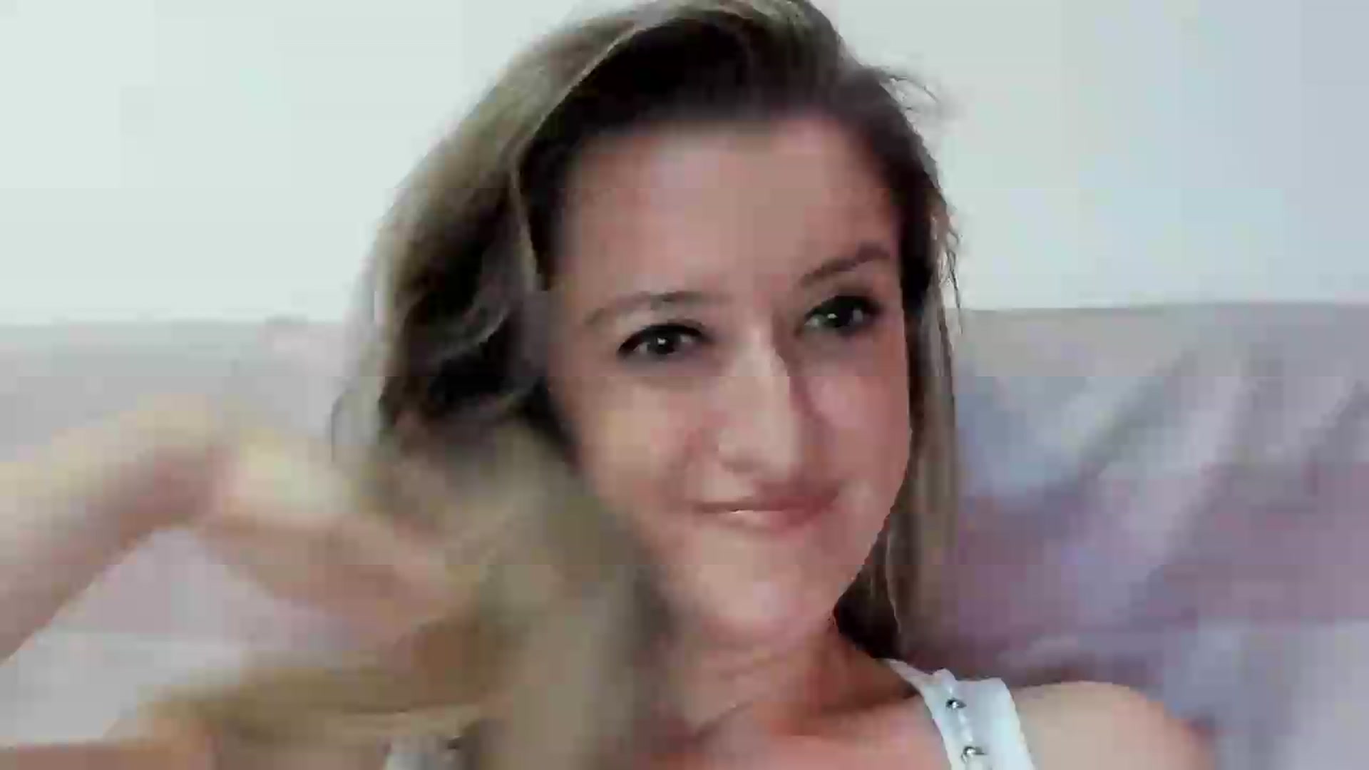 Gallery image thumbnail from BestDream's myfreecams stream on, 09/11/2026, 23:27 image 5 of 20