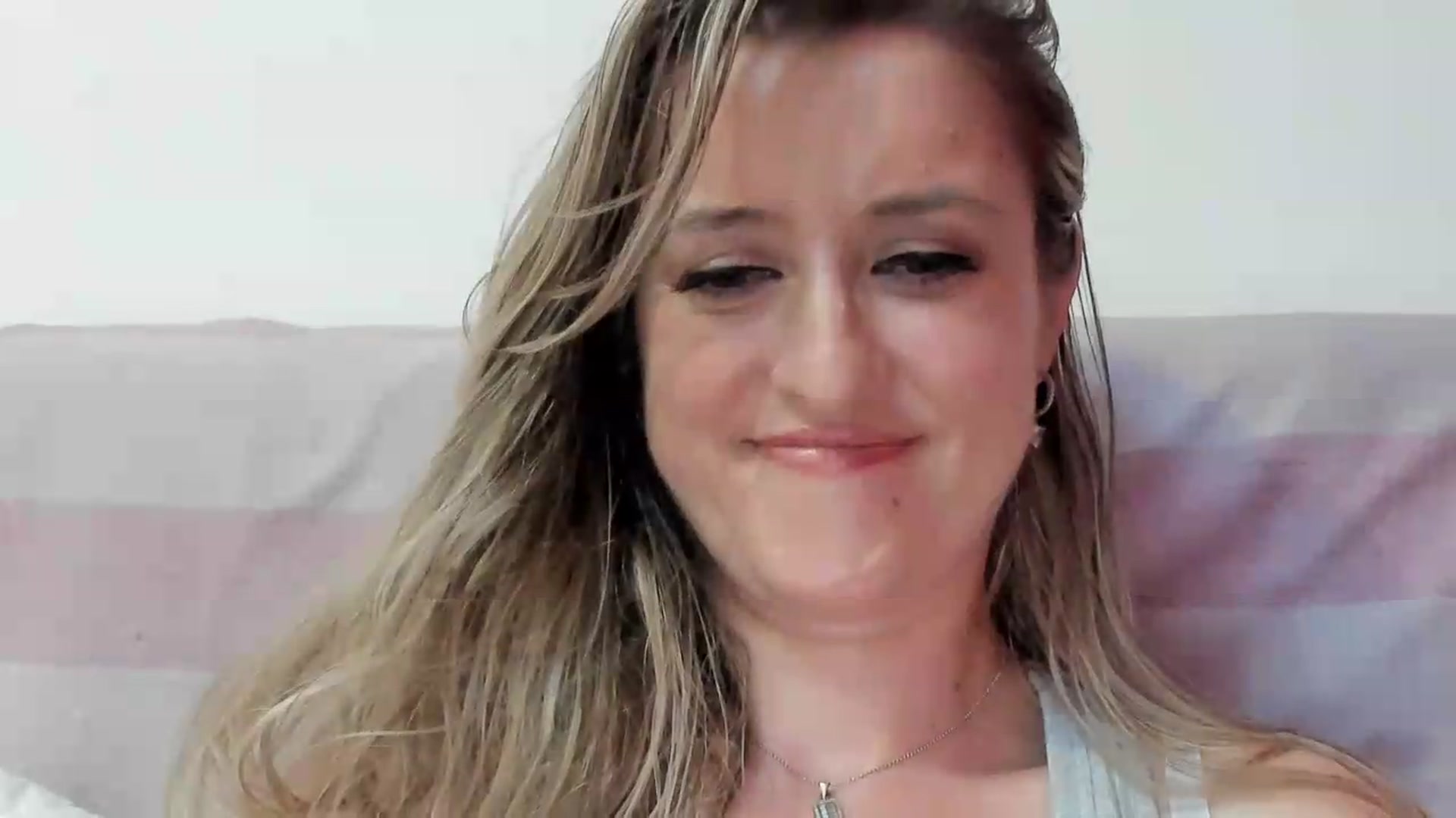 Gallery image thumbnail from BestDream's myfreecams stream on, 09/12/2026, 22:42 image 8 of 20