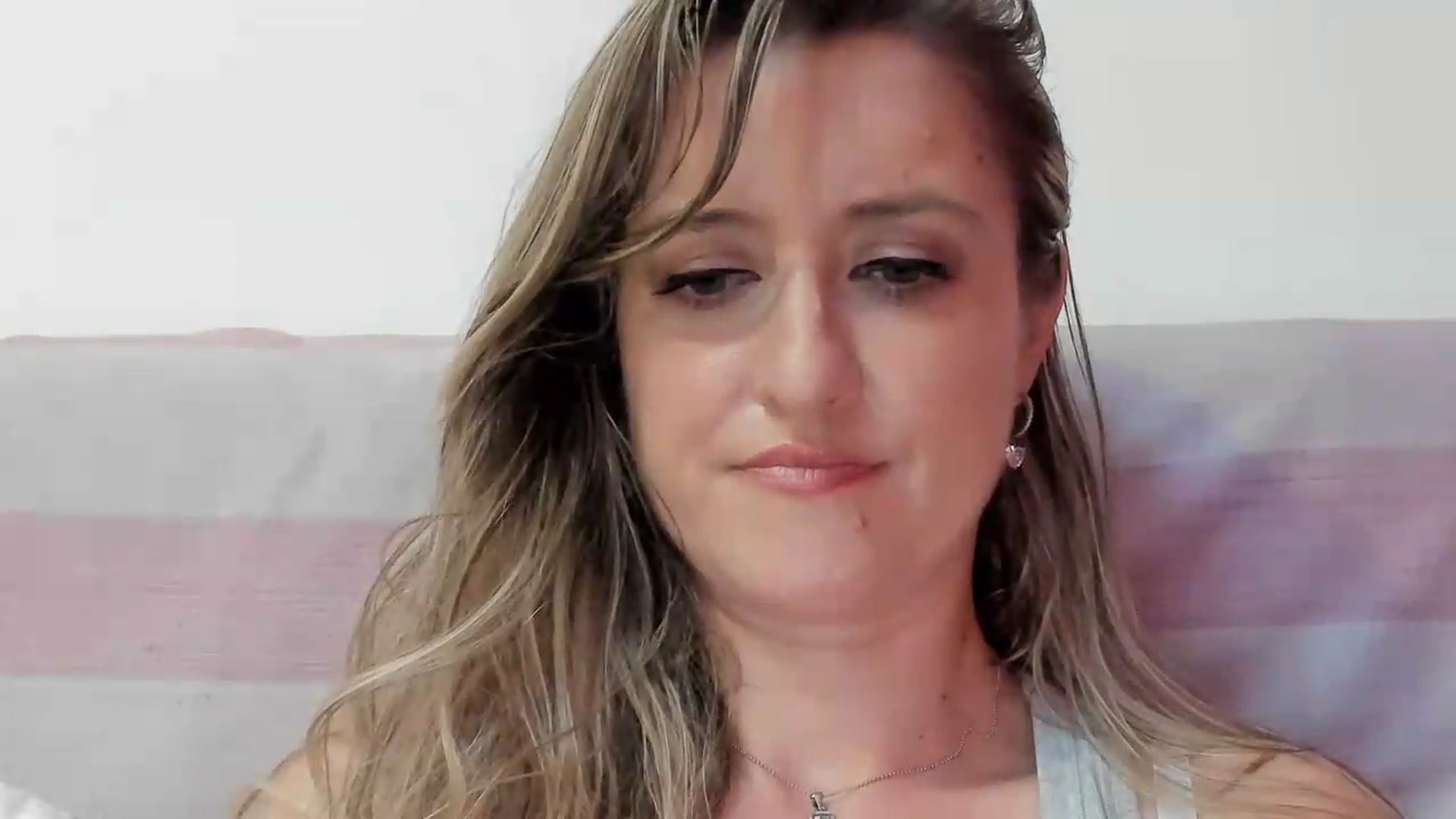 Gallery image thumbnail from BestDream's myfreecams stream on, 09/12/2026, 22:42 image 10 of 20