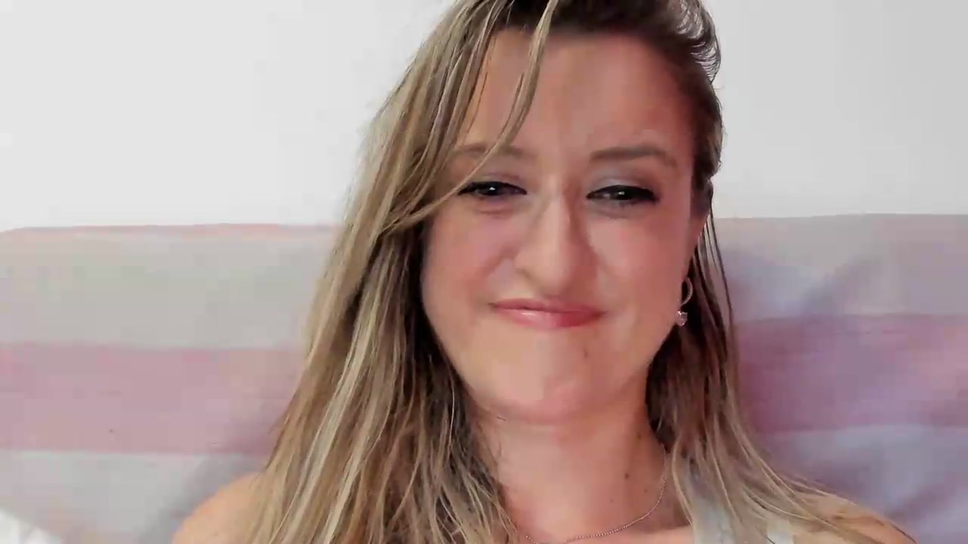 Gallery image thumbnail from BestDream's myfreecams stream on, 09/12/2026, 22:42 image 20 of 20