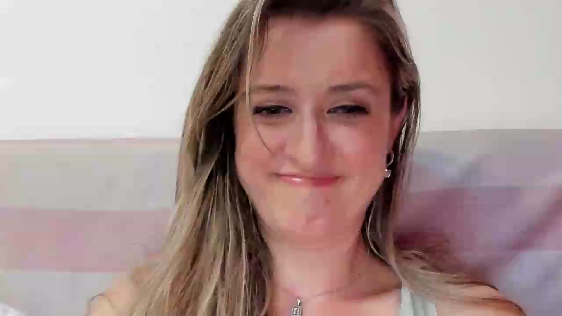 Gallery image thumbnail from BestDream's myfreecams stream on, 09/12/2026, 23:57 image 1 of 20