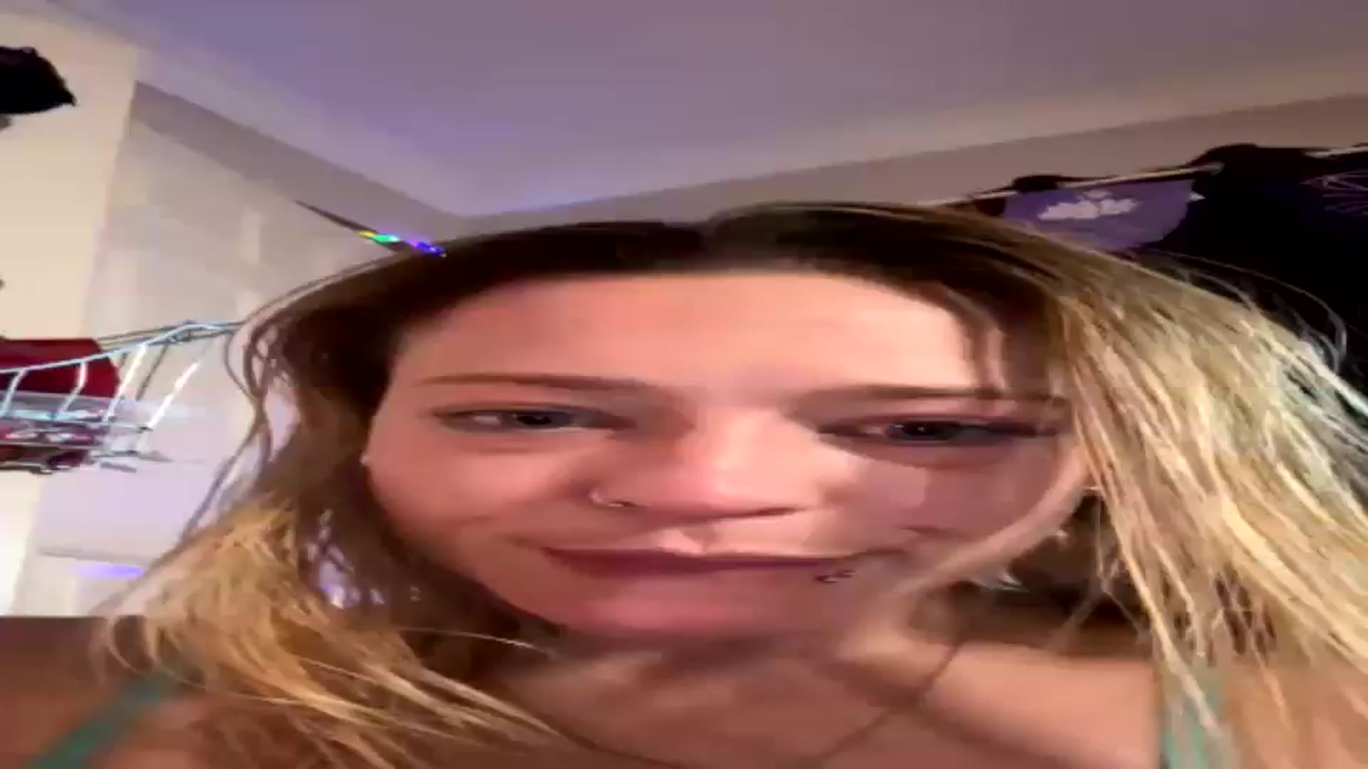 Gallery image thumbnail from BestRacknRiG's myfreecams stream on, 05/18/2024, 18:38 image 16 of 20