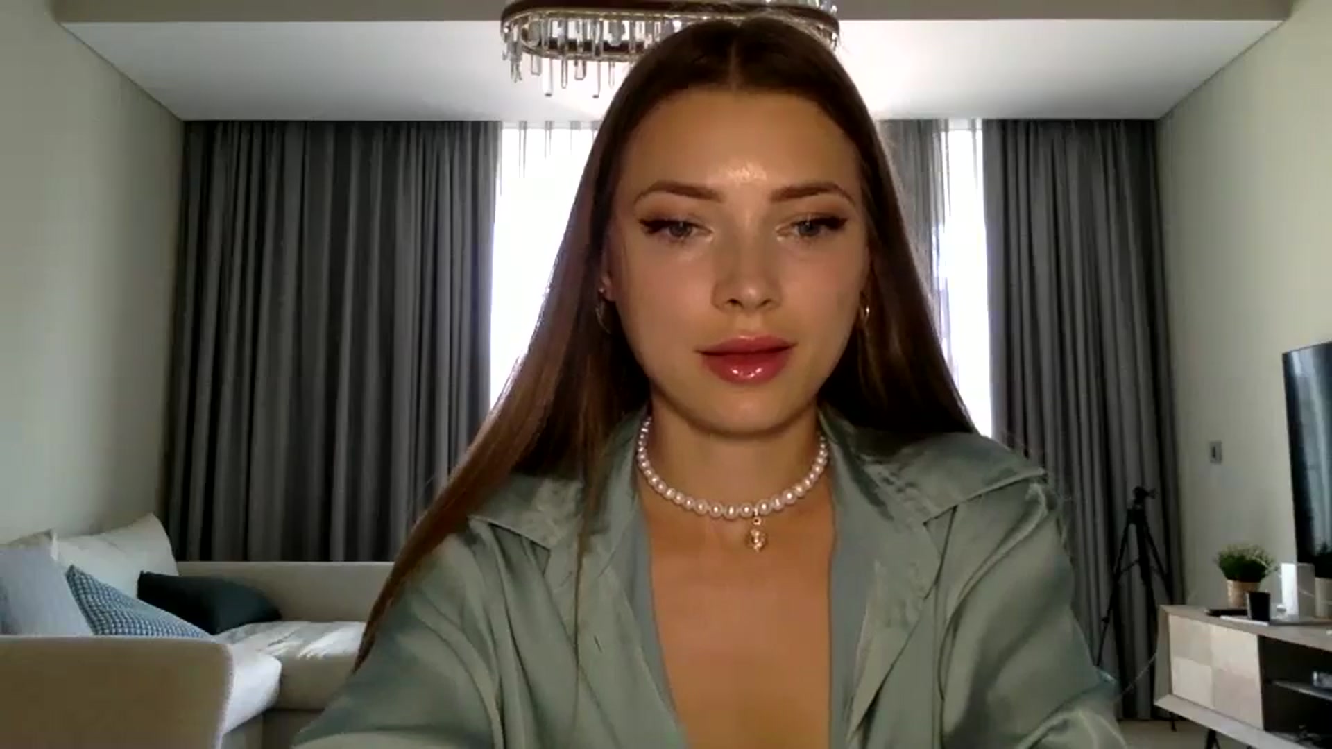 Gallery image thumbnail from Bestannforu's myfreecams stream on, 01/31/2025, 12:02 image 17 of 20