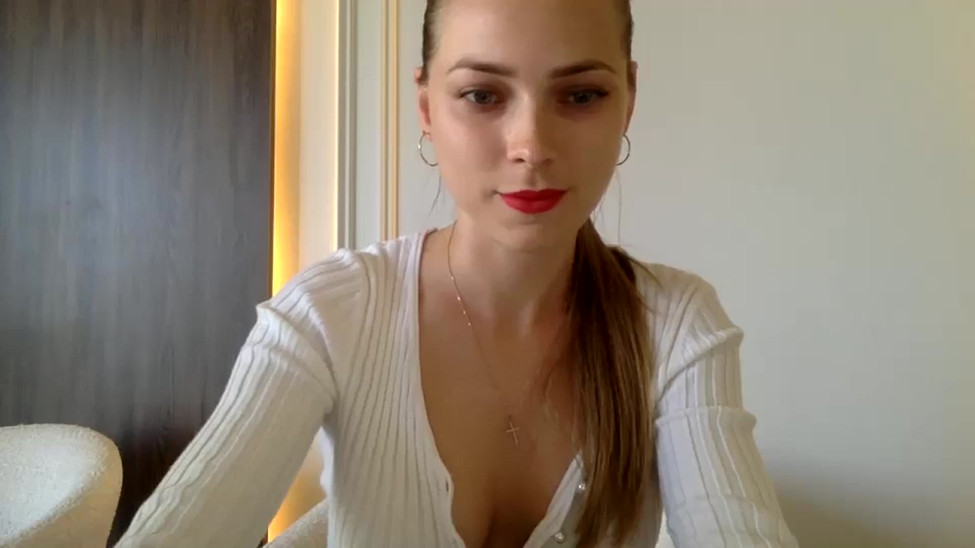 Gallery image thumbnail from Bestannforu's myfreecams stream on, 02/02/2025, 12:10 image 17 of 20
