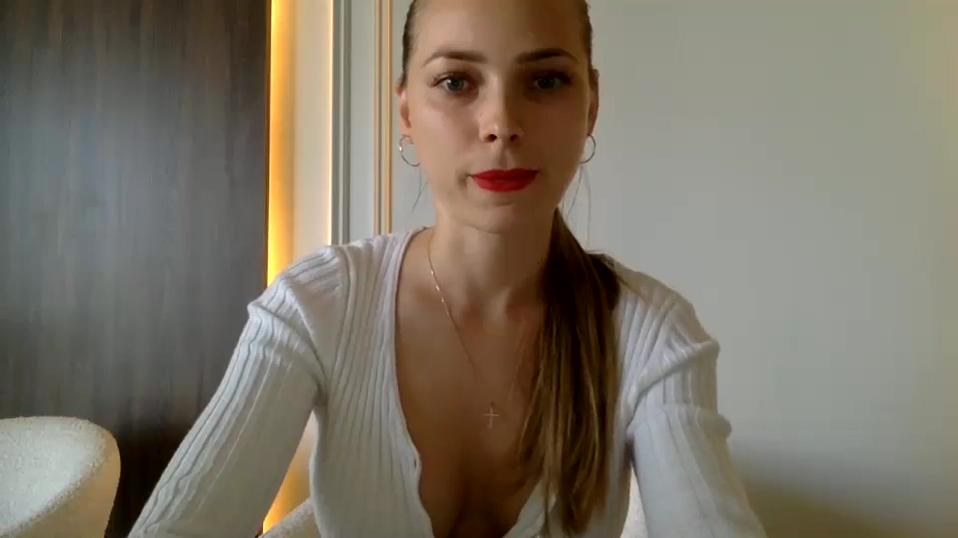 Gallery image thumbnail from Bestannforu's myfreecams stream on, 02/02/2025, 12:10 image 16 of 20