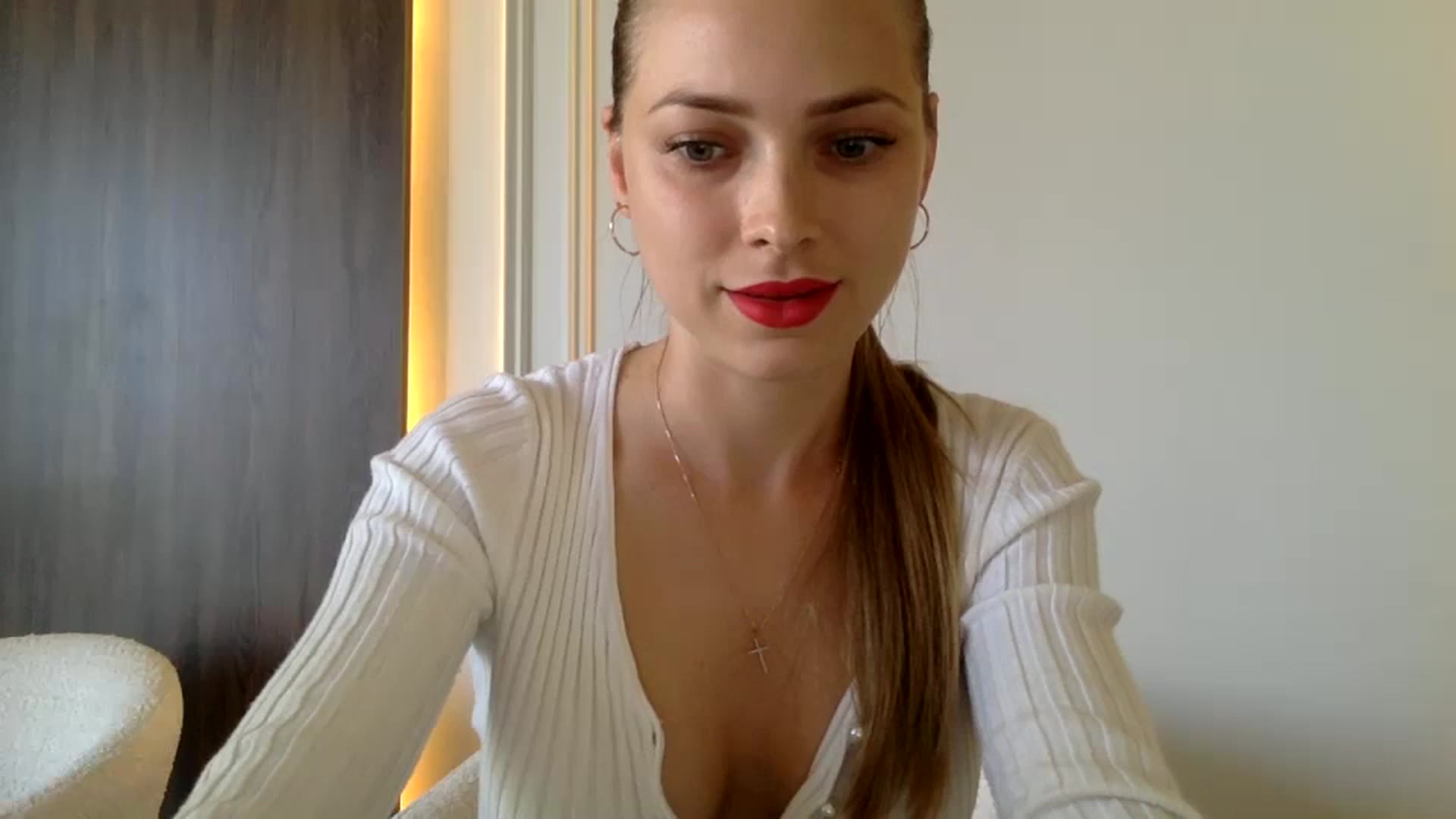 Gallery image thumbnail from Bestannforu's myfreecams stream on, 02/02/2025, 12:10 image 18 of 20