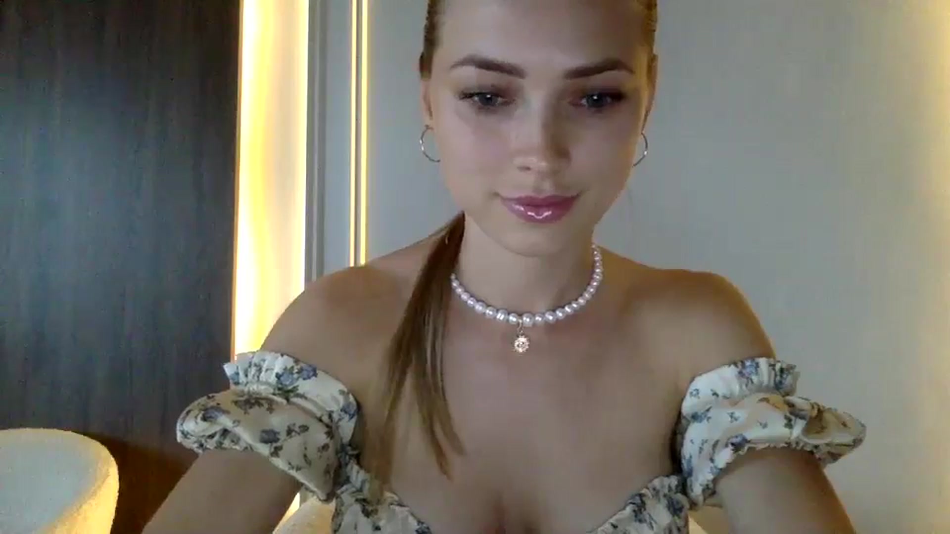 Gallery image thumbnail from Bestannforu's myfreecams stream on, 02/03/2025, 13:59 image 14 of 20