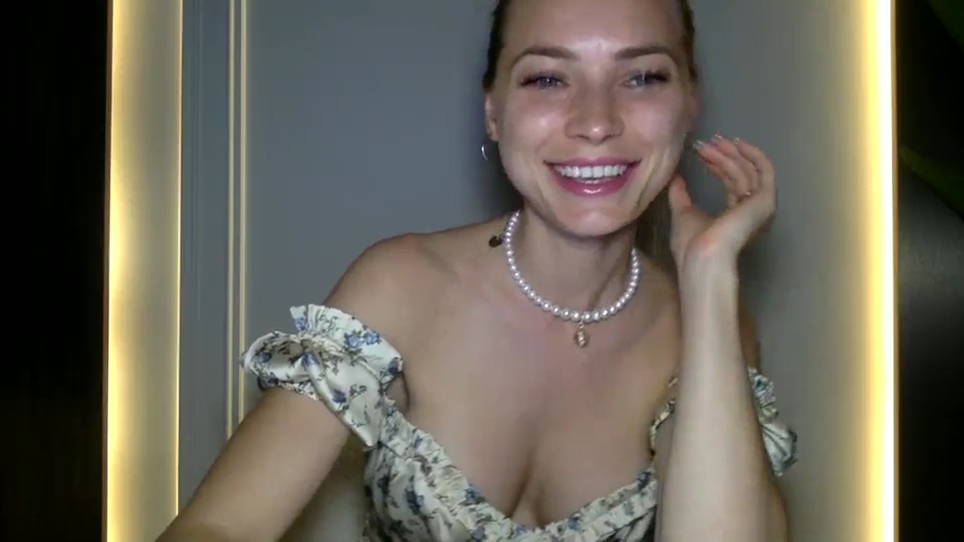 Gallery image thumbnail from Bestannforu's myfreecams stream on, 02/03/2025, 16:42 image 8 of 20