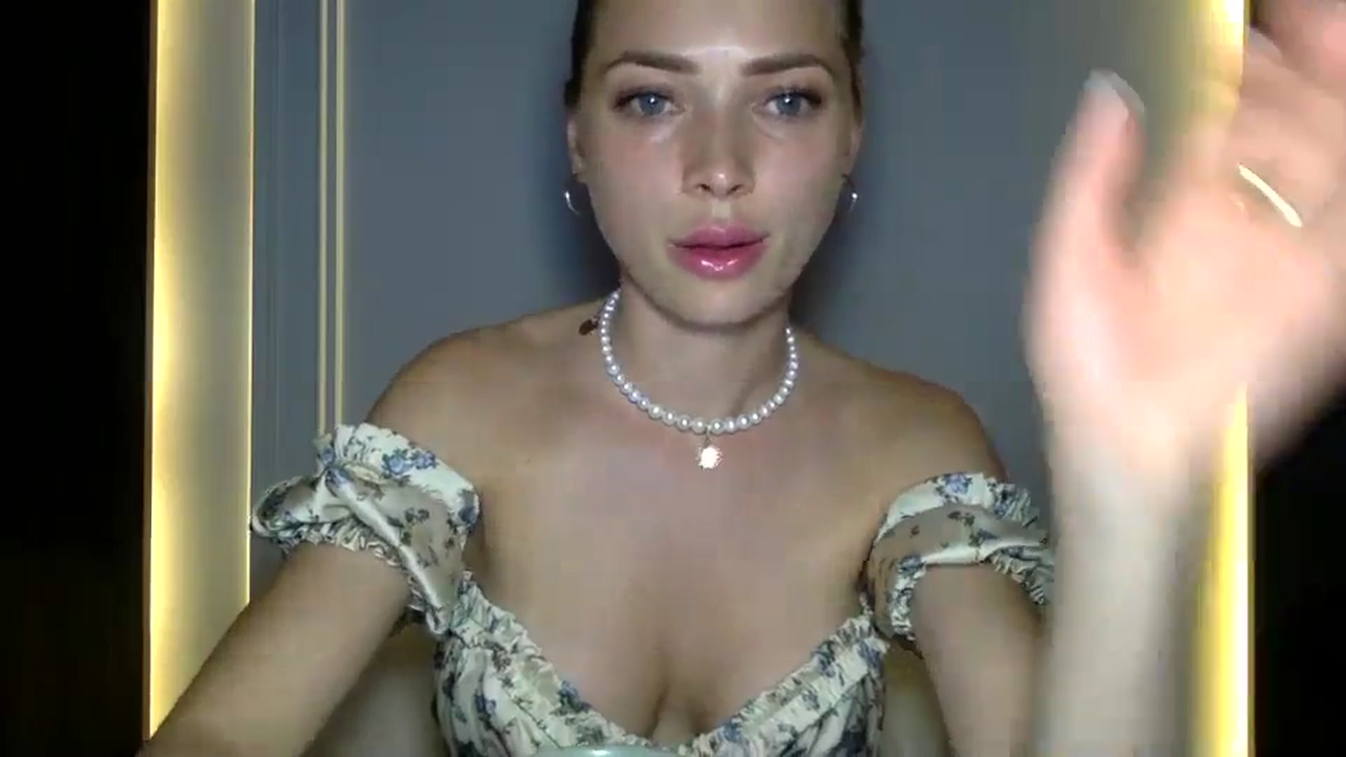 Gallery image thumbnail from Bestannforu's myfreecams stream on, 02/03/2025, 16:42 image 17 of 20