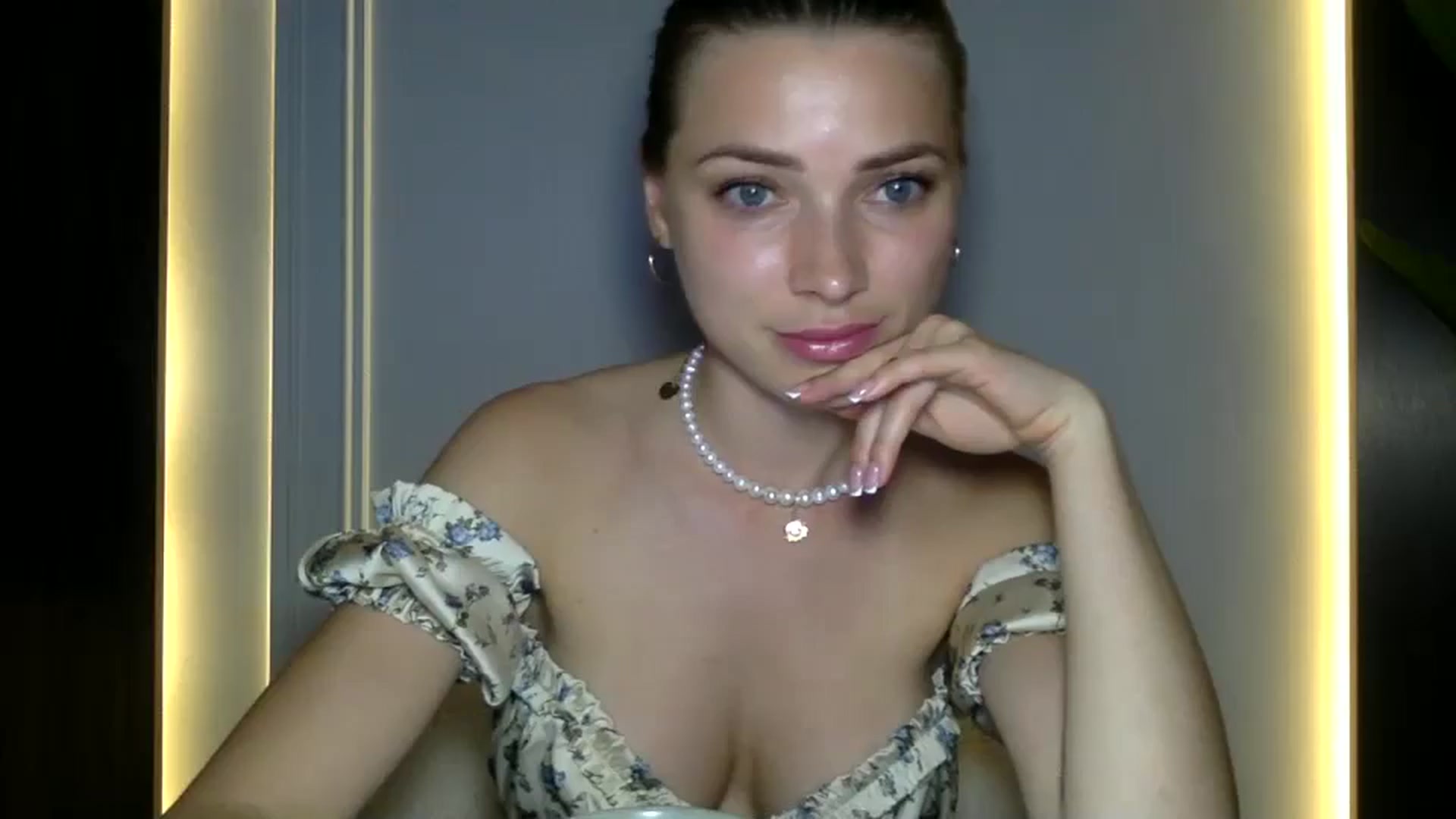 Gallery image thumbnail from Bestannforu's myfreecams stream on, 02/03/2025, 16:42 image 18 of 20