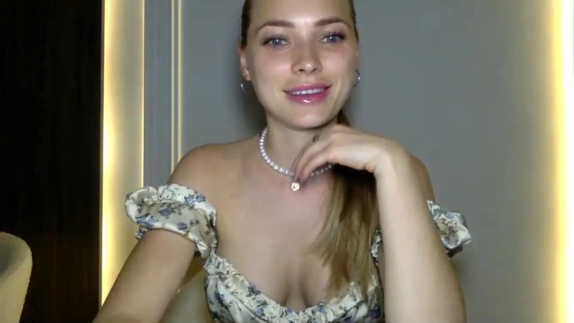 Gallery image thumbnail from Bestannforu's myfreecams stream on, 02/03/2025, 18:12 image 10 of 20