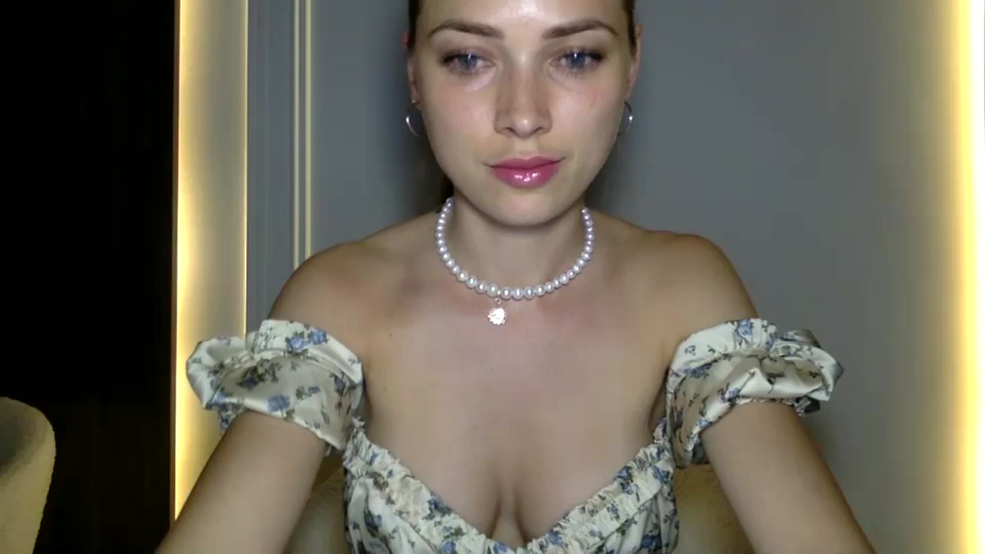 Gallery image thumbnail from Bestannforu's myfreecams stream on, 02/03/2025, 18:12 image 1 of 20