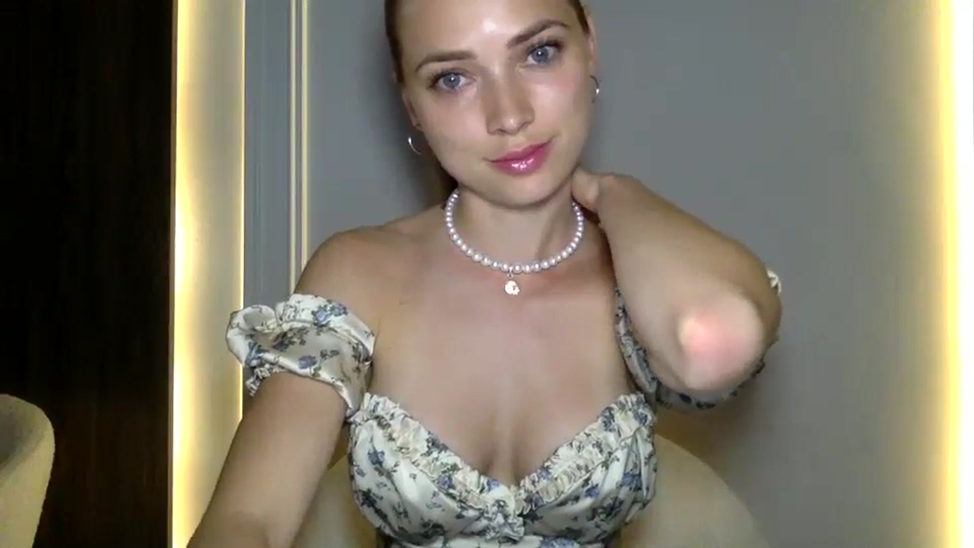 Gallery image thumbnail from Bestannforu's myfreecams stream on, 02/03/2025, 18:12 image 13 of 20