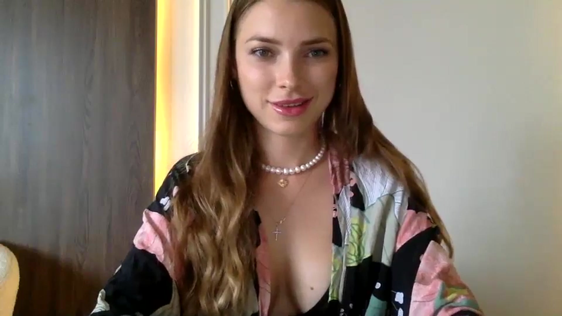 Gallery image thumbnail from Bestannforu's myfreecams stream on, 02/08/2025, 13:36 image 7 of 20