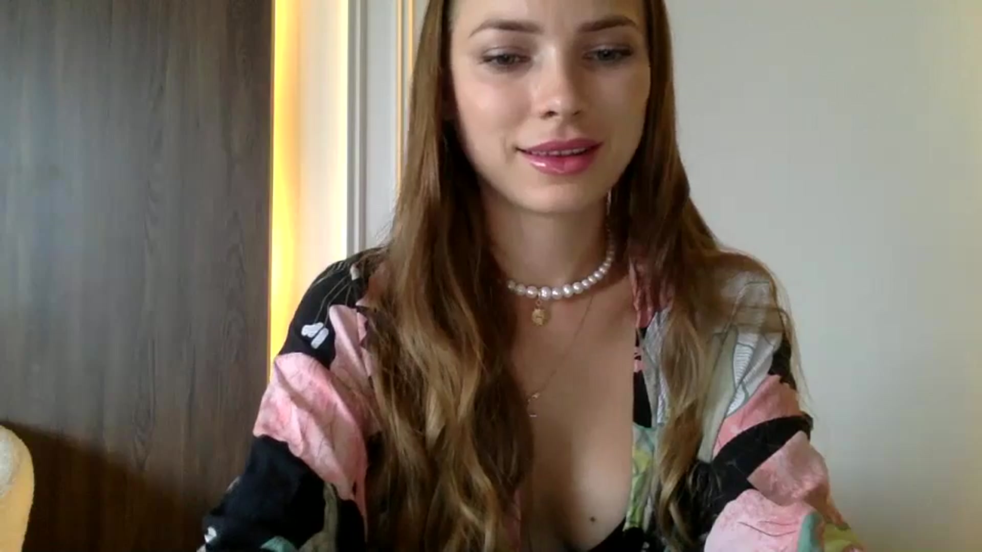 Gallery image thumbnail from Bestannforu's myfreecams stream on, 02/08/2025, 13:36 image 10 of 20