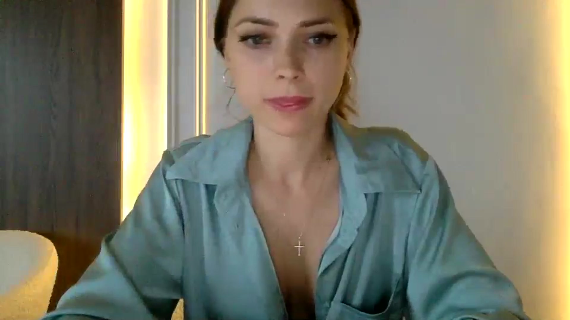 Gallery image thumbnail from Bestannforu's myfreecams stream on, 02/09/2025, 13:57 image 20 of 20