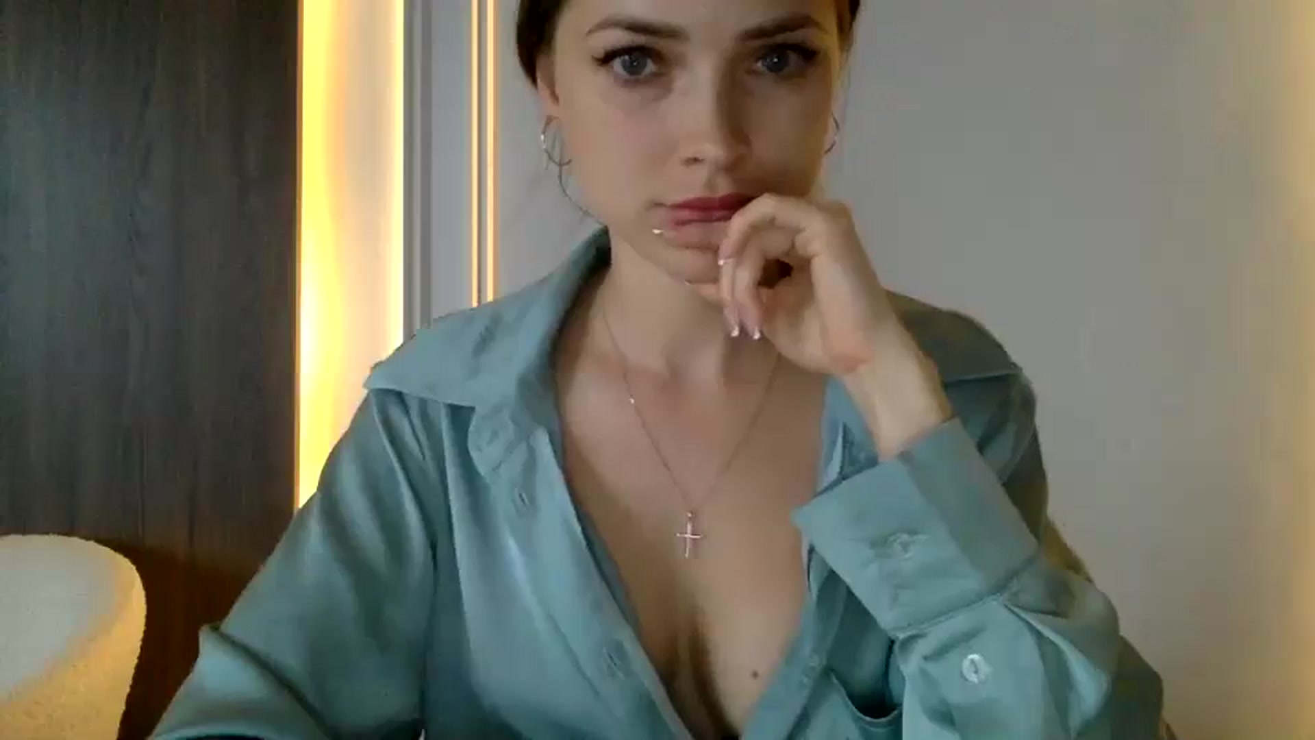 Gallery image thumbnail from Bestannforu's myfreecams stream on, 02/09/2025, 13:57 image 13 of 20