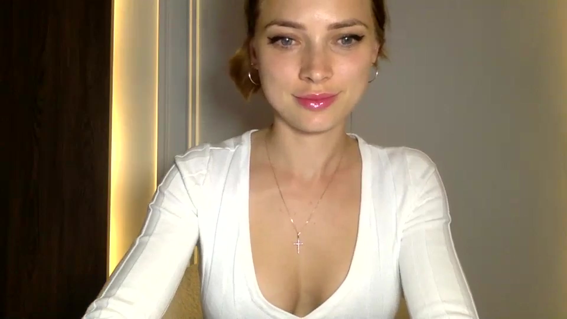Gallery image thumbnail from Bestannforu's myfreecams stream on, 02/09/2025, 16:43 image 6 of 20
