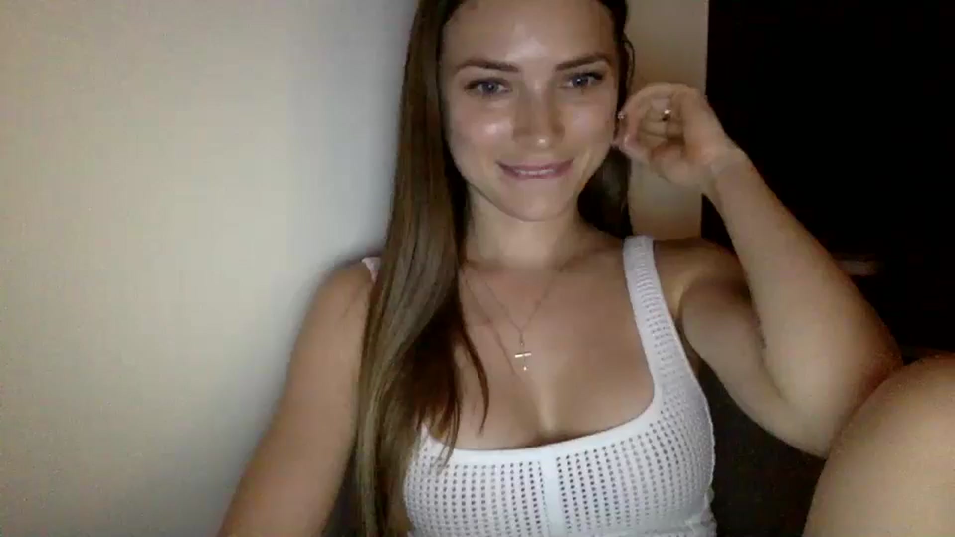 Gallery image thumbnail from Bestannforu's myfreecams stream on, 02/14/2025, 17:15 image 17 of 20