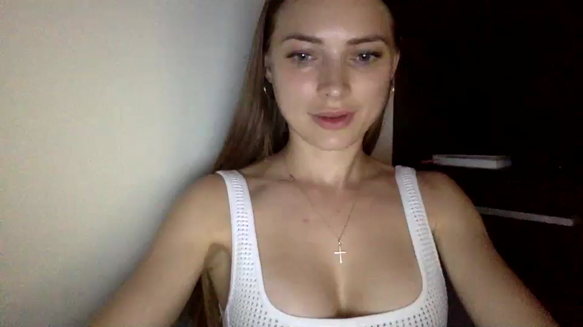 Gallery image thumbnail from Bestannforu's myfreecams stream on, 02/14/2025, 18:32 image 1 of 20