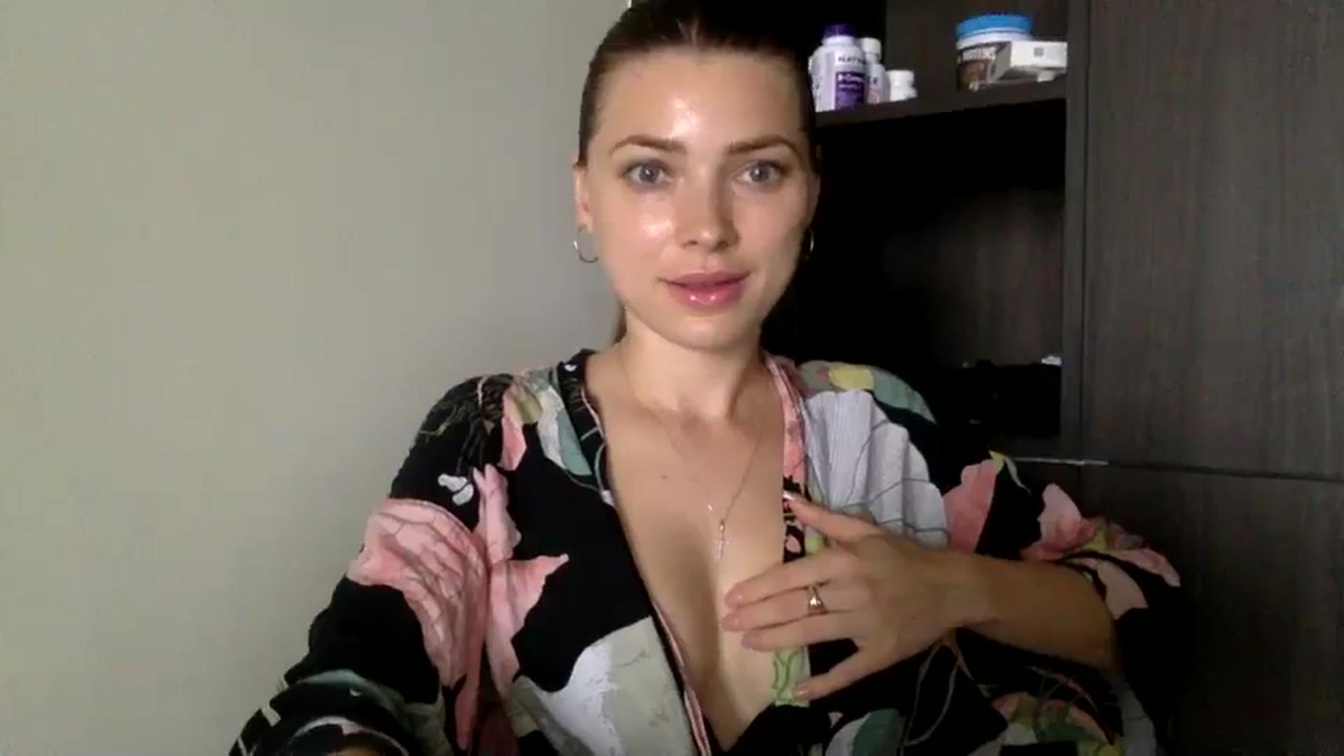 Gallery image thumbnail from Bestannforu's myfreecams stream on, 02/15/2025, 07:32 image 10 of 20
